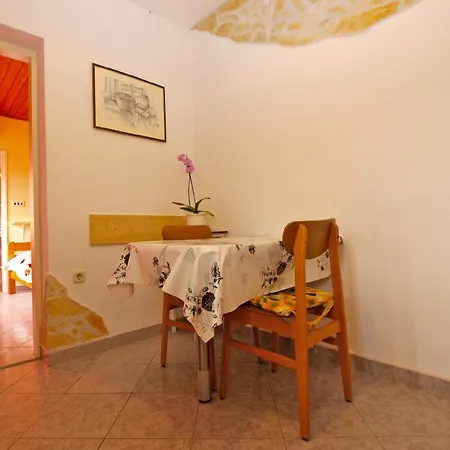 Apartman Fuer 2 Personen Ca 25 Qm In Medulin, Istrien Suedkueste Von Istrien *