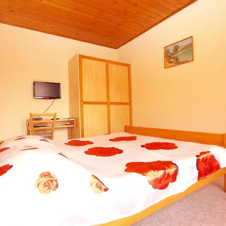 Apartman Fuer 2 Personen Ca 25 Qm In Medulin, Istrien Suedkueste Von Istrien *